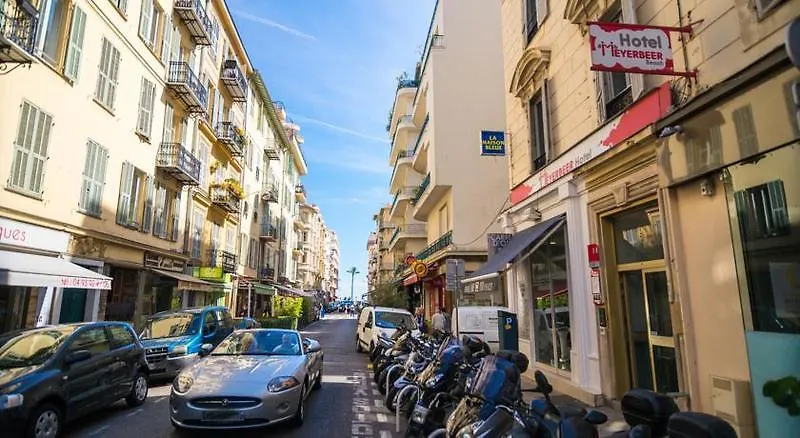 Meyerbeer Beach Nizza 0*,